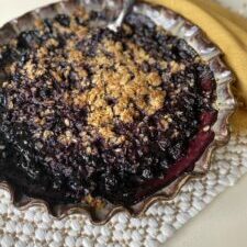 Blueberry Balsamic Fruit Crumble