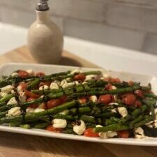 asparagus caprese