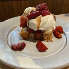 shortcake with balsamic strawberries