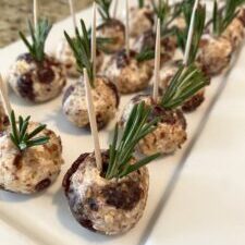 ​Cranberry Pear Goat Cheese Balls